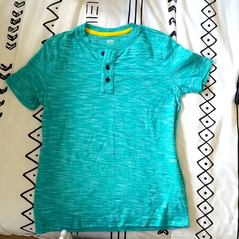 Tee shirt